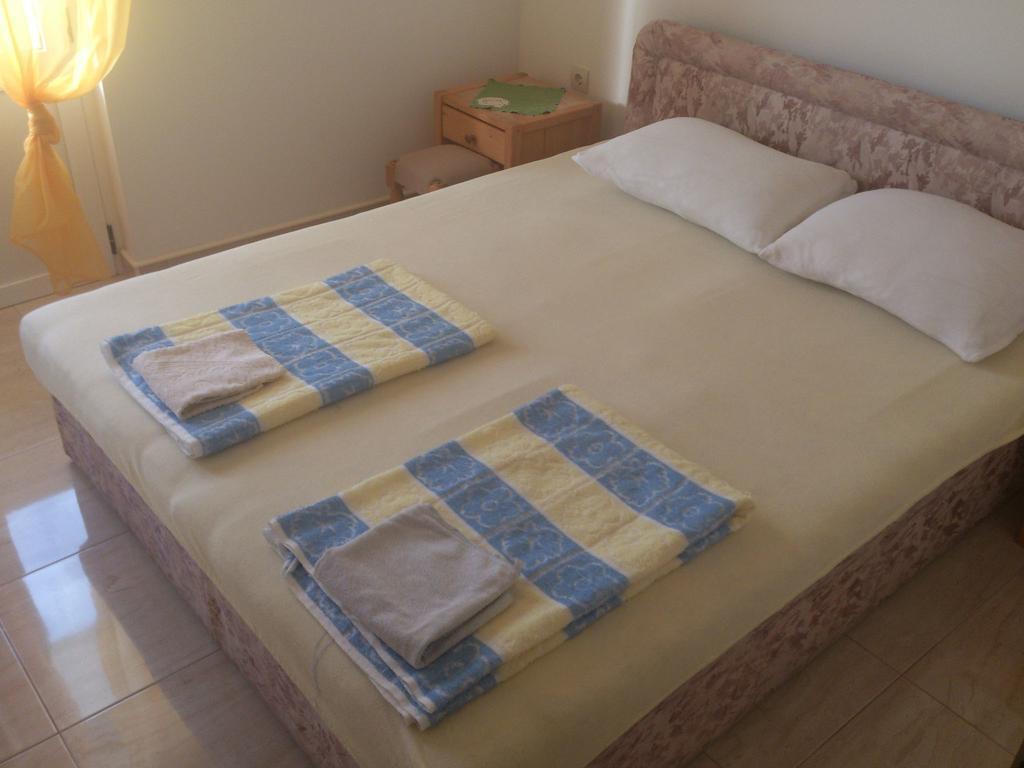 Brig Apartments Živogošće Esterno foto